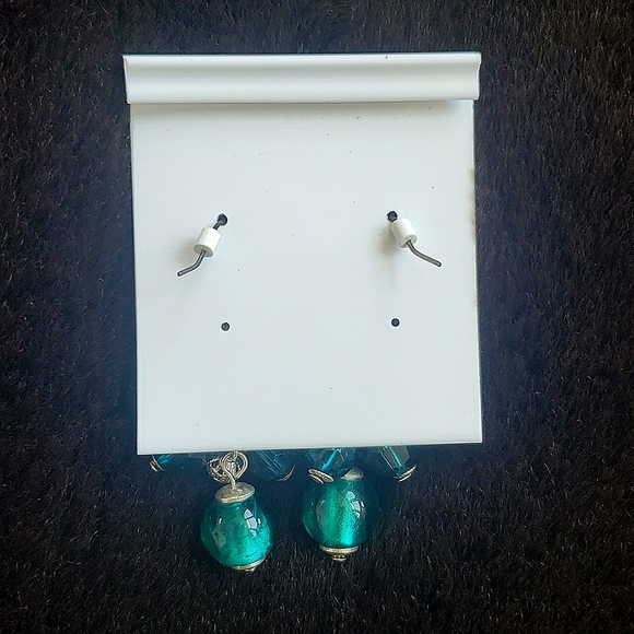 Chrom beaded dangle earrings - Picture 3 of 3